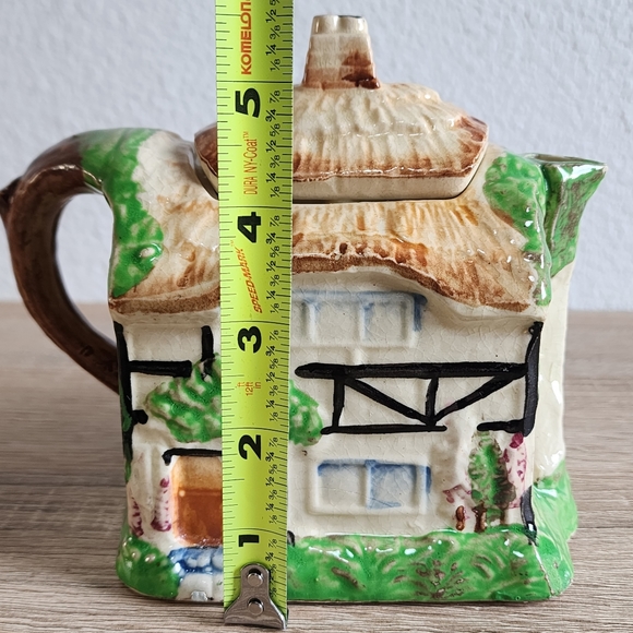 VINTAGE Cottage House Shaped Teapot and Lid Made In Japan - Picture 8 of 9